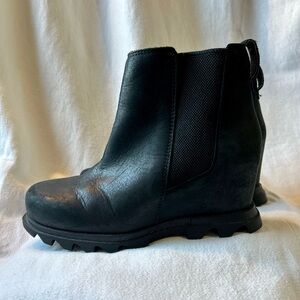 Sorel Joan of Arctic Wedge III Black Ankle Boots Women 8 Waterproof Hidden Wedge